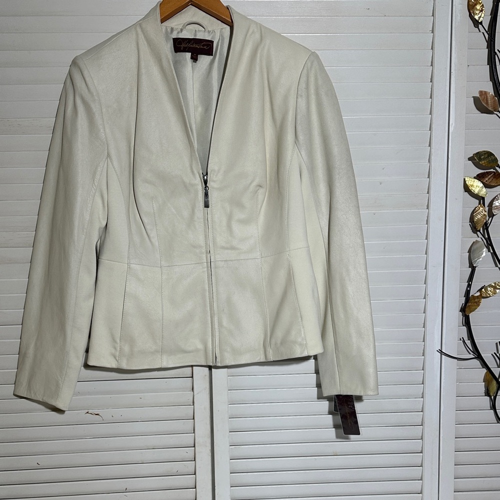 Women’s cream, leather jacket